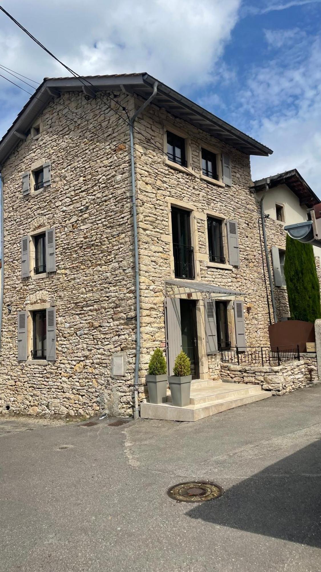 La Maison De Mounette L'Isle-d'Abeau Ngoại thất bức ảnh